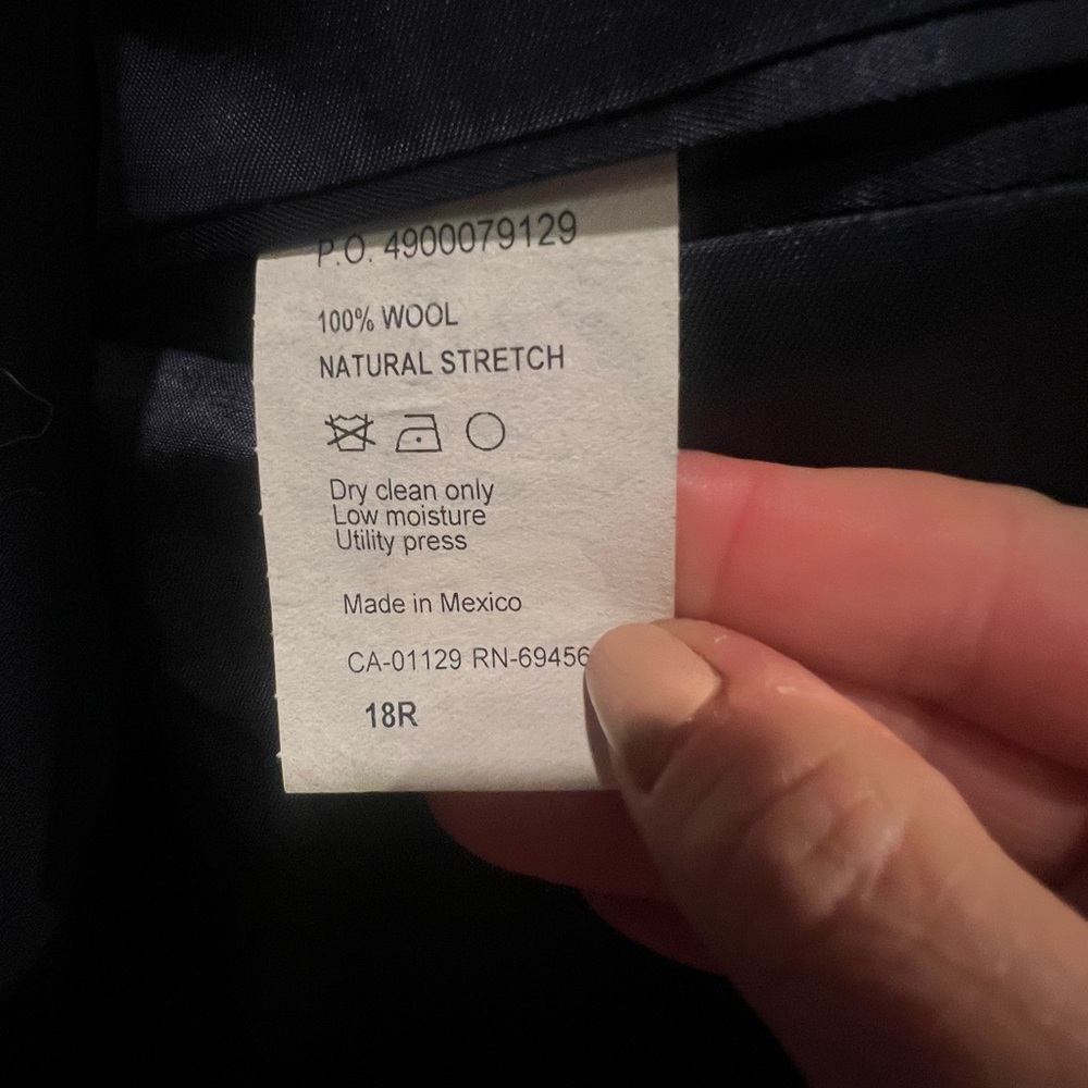 Culwell and Son boys Navy Suit - Picture 3 of 6
